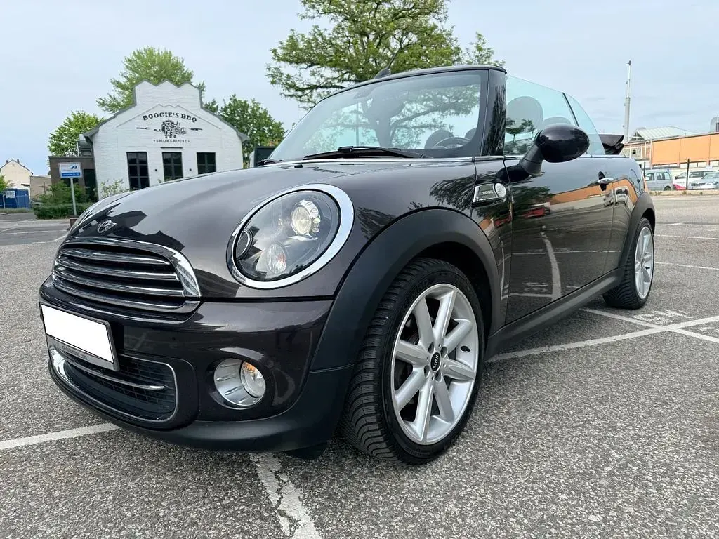Gebraucht Mini Cooper Cabriolet 122 PS (89 kW) 2012 Rot Cabrio