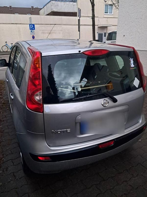 Usata Nissan Note Acenta 110 CV (80 kW) 2006 Argento Utilitaria
