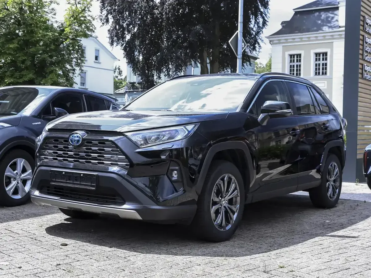 Gebraucht Toyota RAV4 Hybrid Team 218 PS (160 kW) 2024 SUV