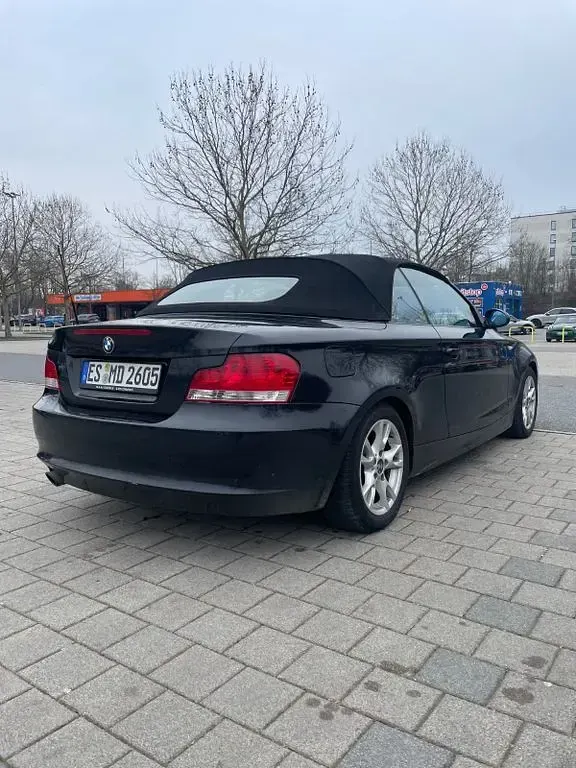 Gebraucht BMW 120 Cabriolet 170 PS (125 kW) 2008 Schwarz Cabrio