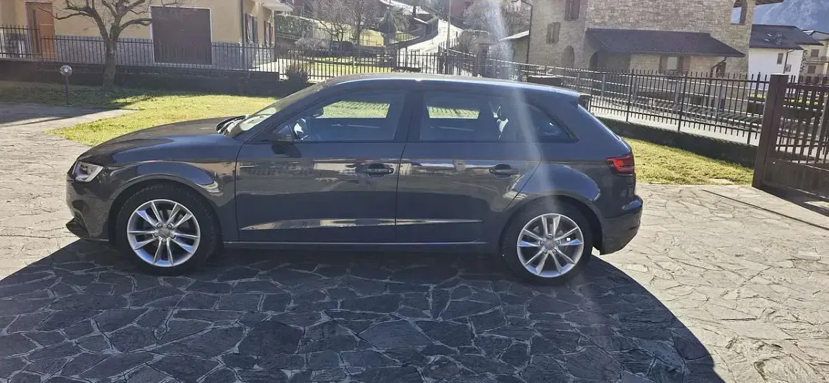 Gebraucht Audi A3 Business 150 PS (110 kW) 2018 Grau Limousine