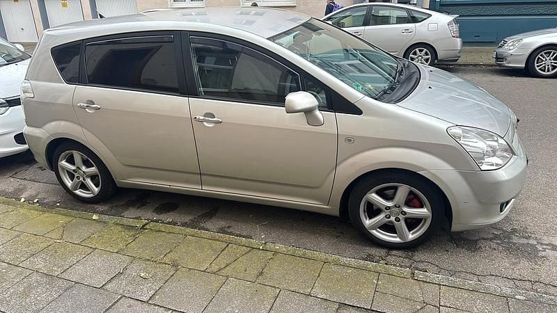 Usado Toyota Corolla 129 HP (94 kW) 2006 Prateado Carrinha