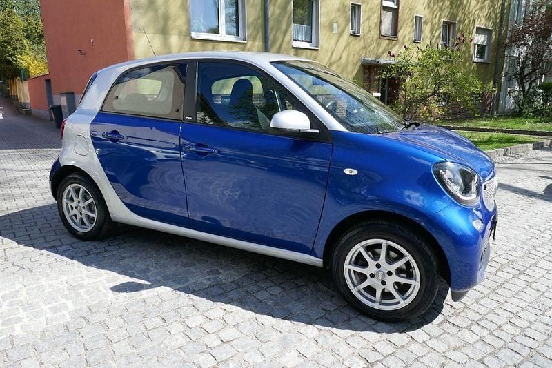 Second-hand Smart ForFour 71 CP (52 kW) 2016 Argintiu Hatchback