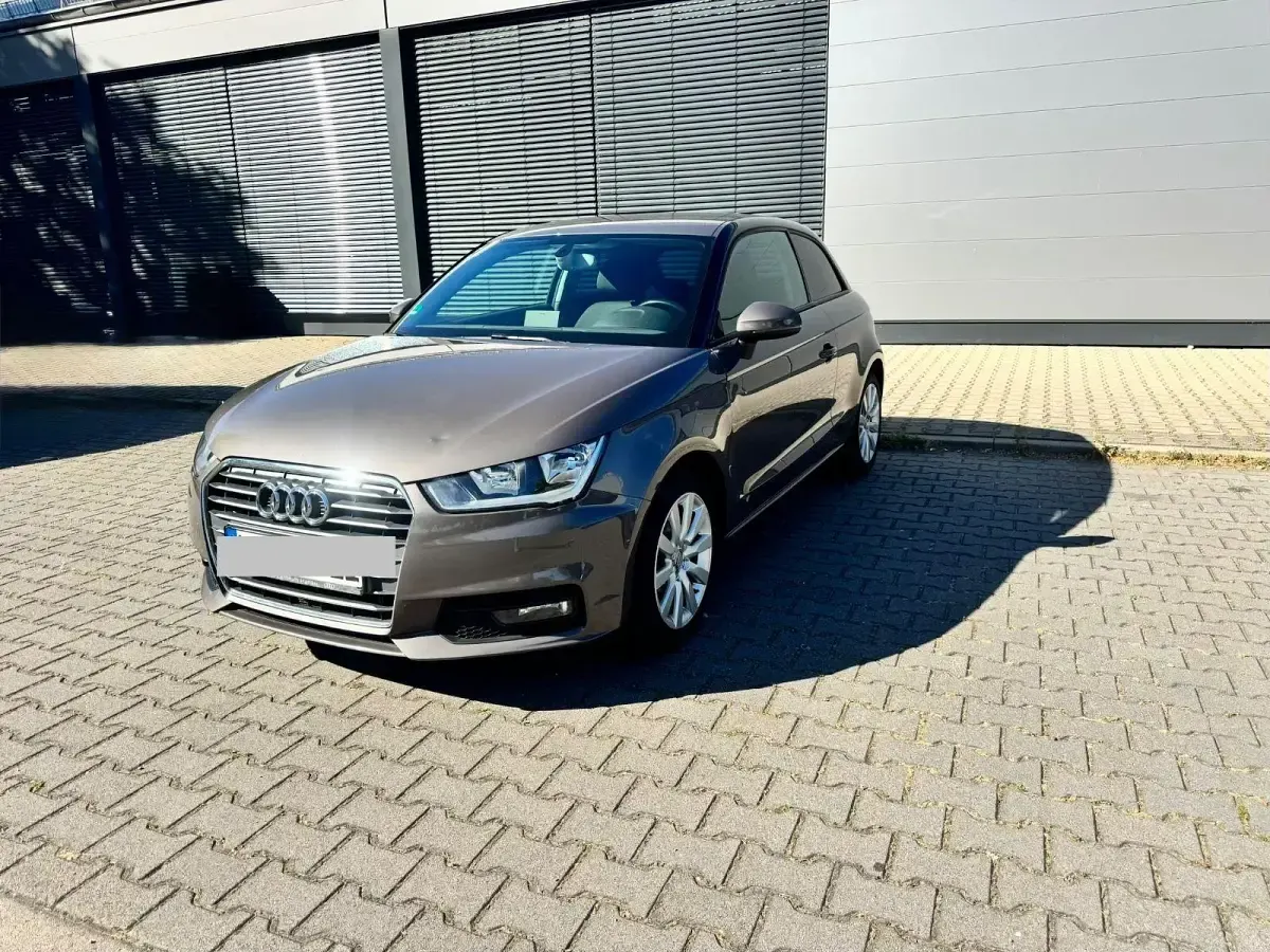 Gebraucht Audi A1 S-Line 95 PS (69 kW) 2016 Braun Kleinwagen