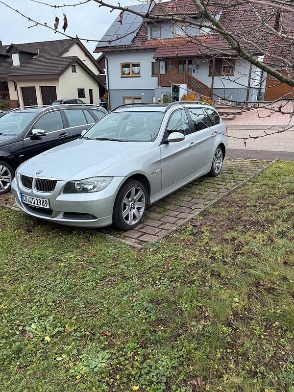 Grau Gebraucht 2008 BMW 325 Kombi | 7.500 € (Fairer Preis) - Bild 1/4