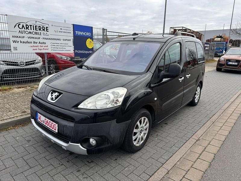 Schwarz Gebraucht 2009 Peugeot Partner Tepee Family Van / Kleinbus | 3.999 € (Fairer Preis) - Bild 1/4