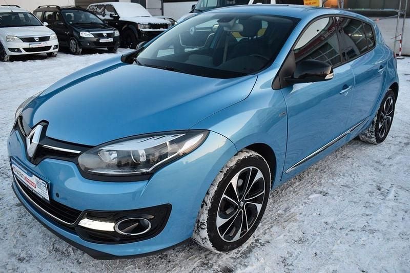 Blau Gebraucht 2015 Renault Mégane Bose Edition Limousine | 5.800 € (Superpreis) - Bild 1/4
