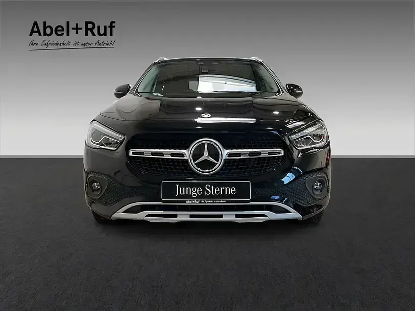 Gebraucht Mercedes GLA200 Style 150 PS (110 kW) 2023 Schwarz SUV