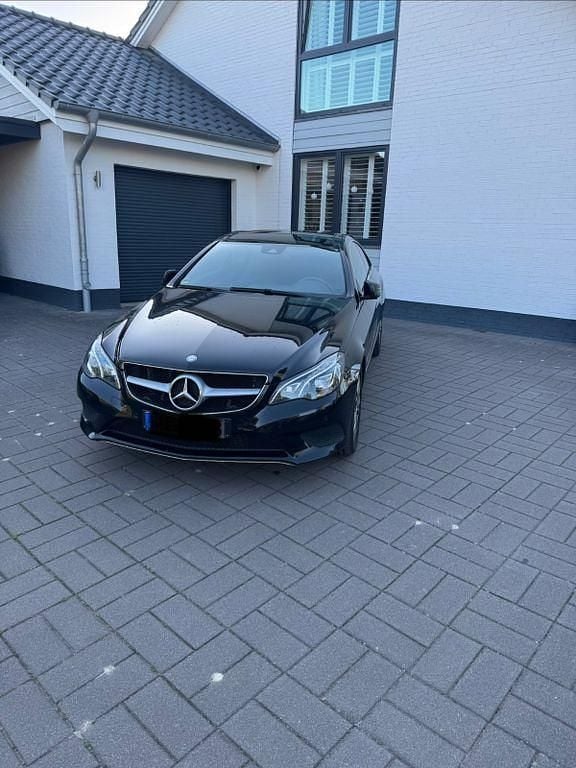 Second-hand Mercedes E200 184 CP (135 kW) 2014 Negru Coupe
