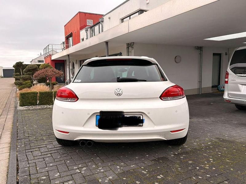 Gebraucht VW Scirocco 200 PS (147 kW) 2009 Weiß Coupé