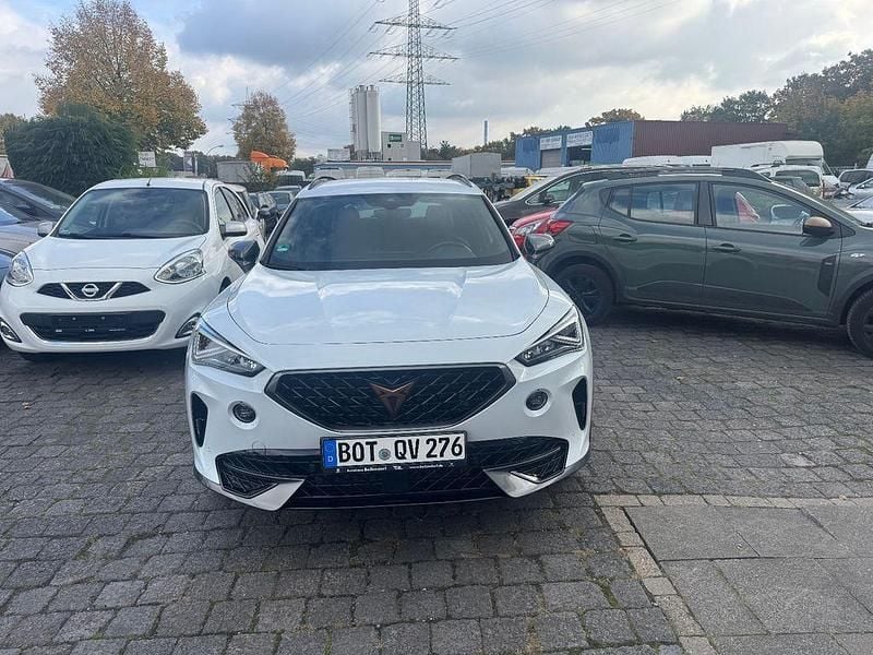 Weiß Gebraucht 2023 Cupra Formentor Basis SUV | 19.900 € (Superpreis) - Bild 1/4