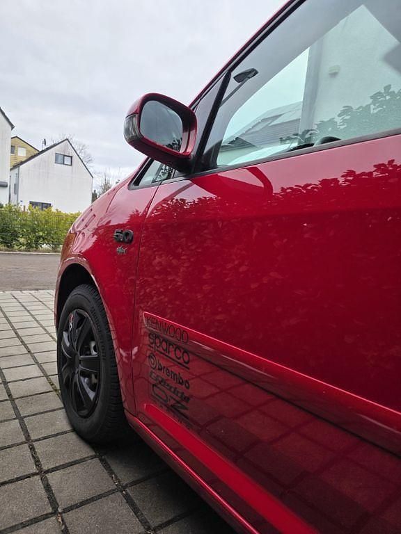 Gebraucht VW Touran Conceptline 102 PS (75 kW) 2005 Rot Van / Kleinbus