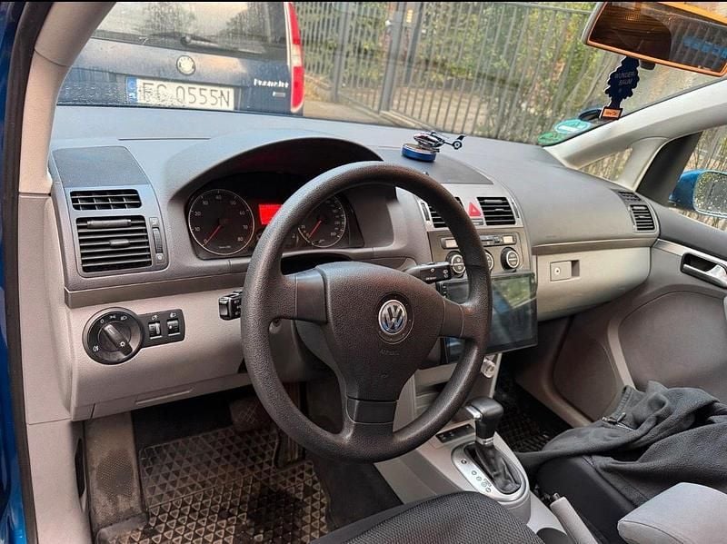 Gebraucht VW Touran 140 PS (102 kW) 2007 Blau Van / Kleinbus