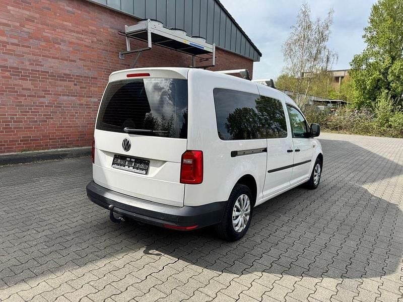Gebraucht VW Caddy Maxi 102 PS (75 kW) 2019 Weiß Van / Kleinbus