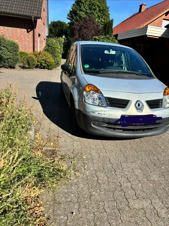 Gebraucht Renault Modus 75 PS (55 kW) 2005 Silber Van / Kleinbus