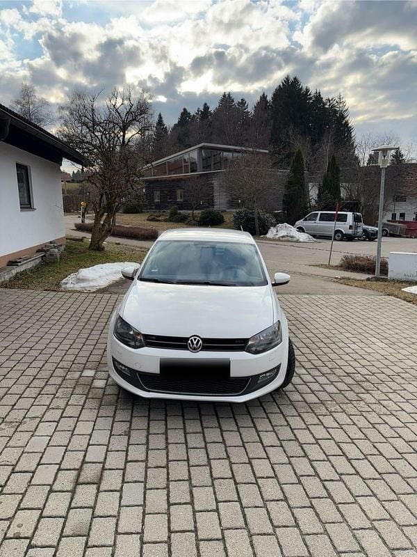 Gebraucht VW Polo Life 90 PS (66 kW) 2014 Weiß Kleinwagen