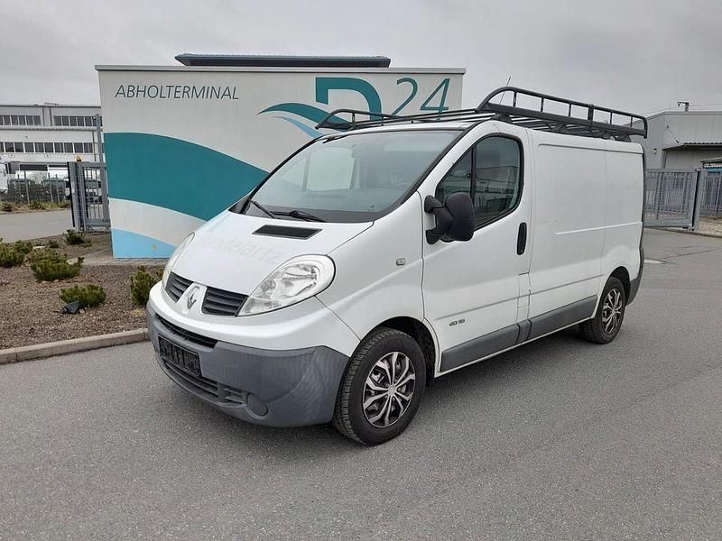 Gebraucht Renault Trafic 114 PS (83 kW) 2010 Weiß Van / Kleinbus