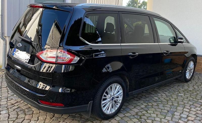 Gebraucht Ford Galaxy Titanium 179 PS (131 kW) 2017 Schwarz Van / Kleinbus
