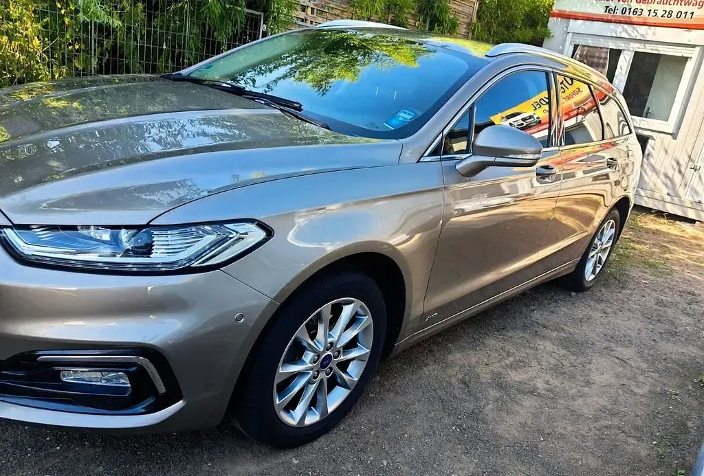 Gebraucht Ford Mondeo Titanium 190 PS (139 kW) 2020 Silber Limousine