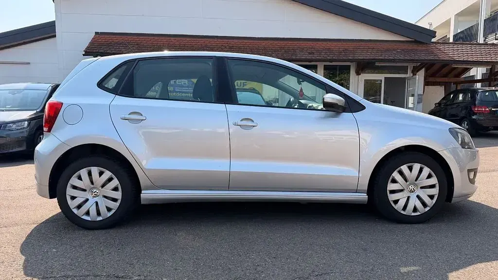 Gebraucht VW Polo Trendline 75 PS (55 kW) 2014 Silber Limousine