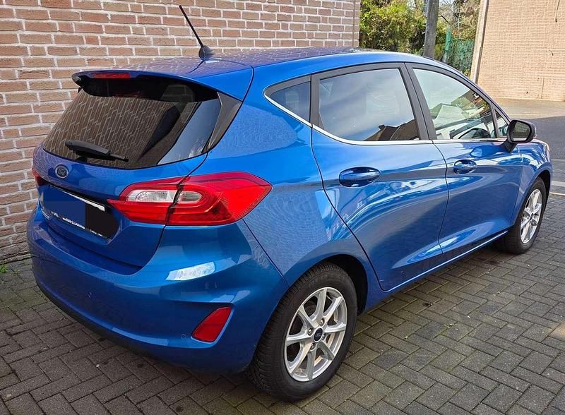 Gebraucht Ford Fiesta Titanium 101 PS (74 kW) 2019 Blau Kleinwagen