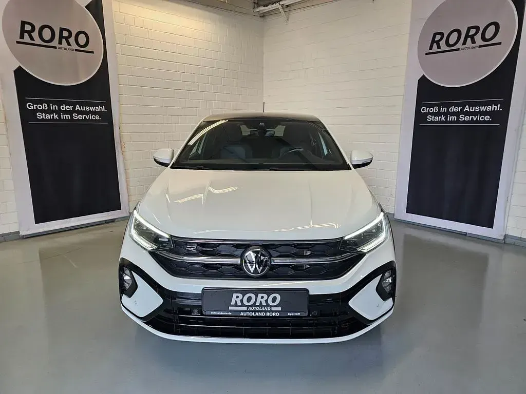 Używany VW Taigo R-line Plus 150 KM (110 kW) 2023 Biały SUV