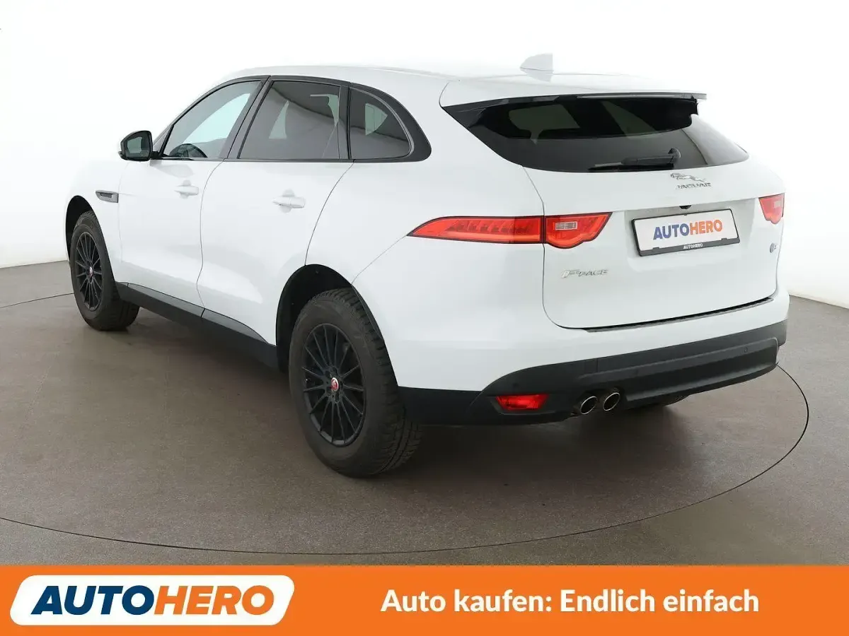 Gebraucht Jaguar F-Pace Prestige 163 PS (119 kW) 2018 Weiß SUV