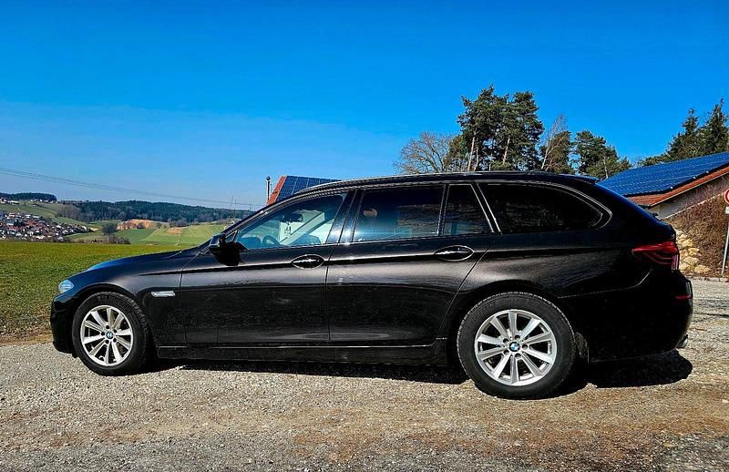 Gebraucht BMW 520 190 PS (139 kW) 2015 Braun Kombi
