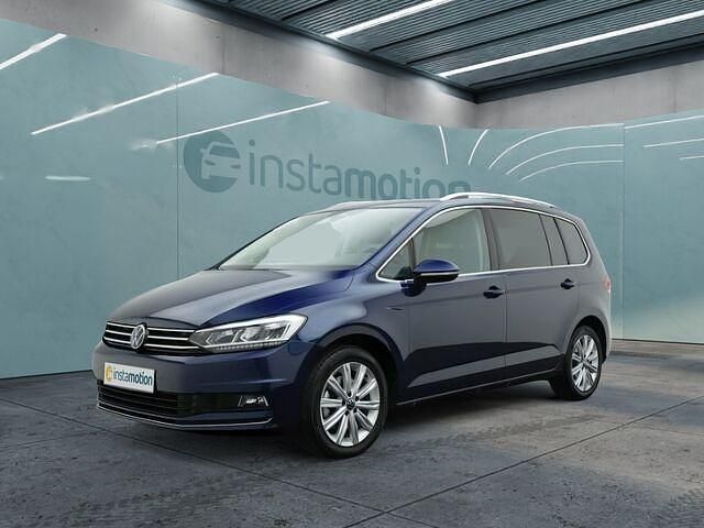 Blau Gebraucht 2024 VW Touran Highline Van / Kleinbus | 36.749 € (Fairer Preis) - Bild 1/2