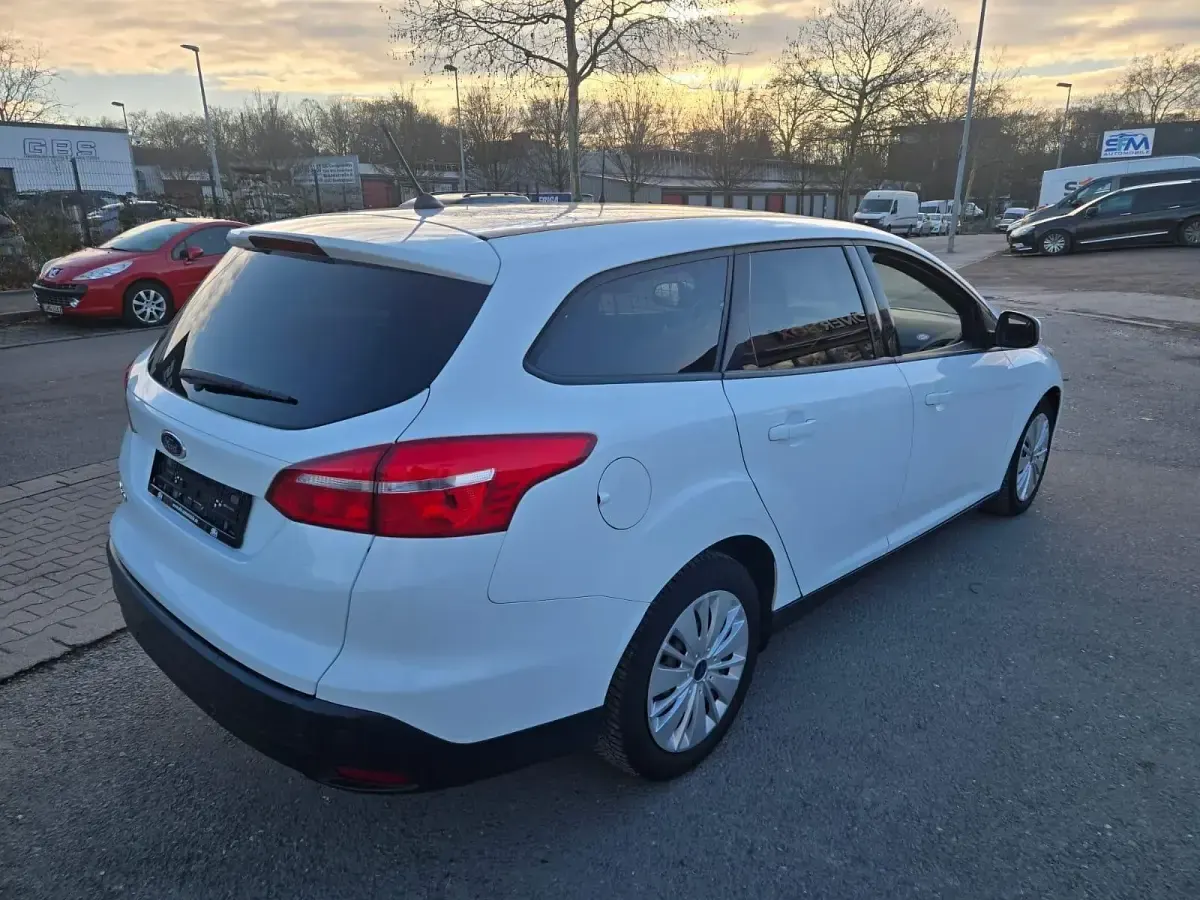 Gebraucht Ford Focus Business Edition 95 PS (69 kW) 2018 Weiß Kombi