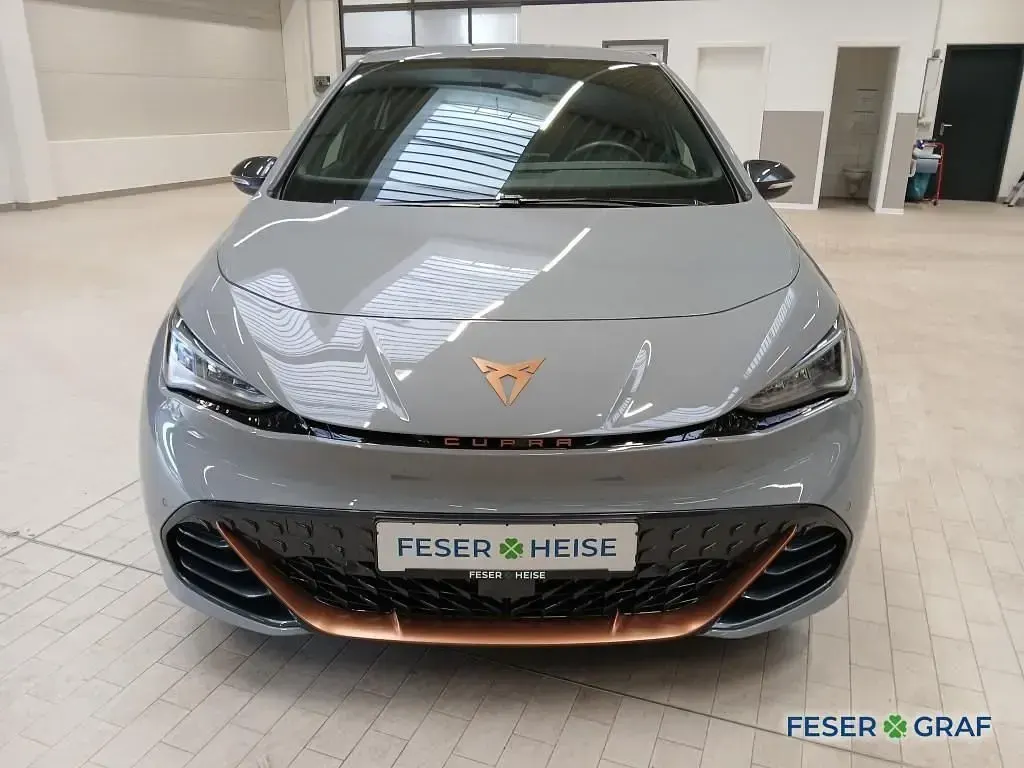 Gebraucht Cupra Born 150 kW (204 PS) 2024 Vaporgrau Kleinwagen