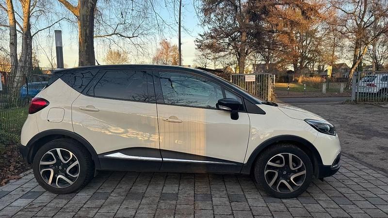Beige Gebraucht 2016 Renault Captur XMOD SUV | 11.000 € (Fairer Preis) - Bild 1/4