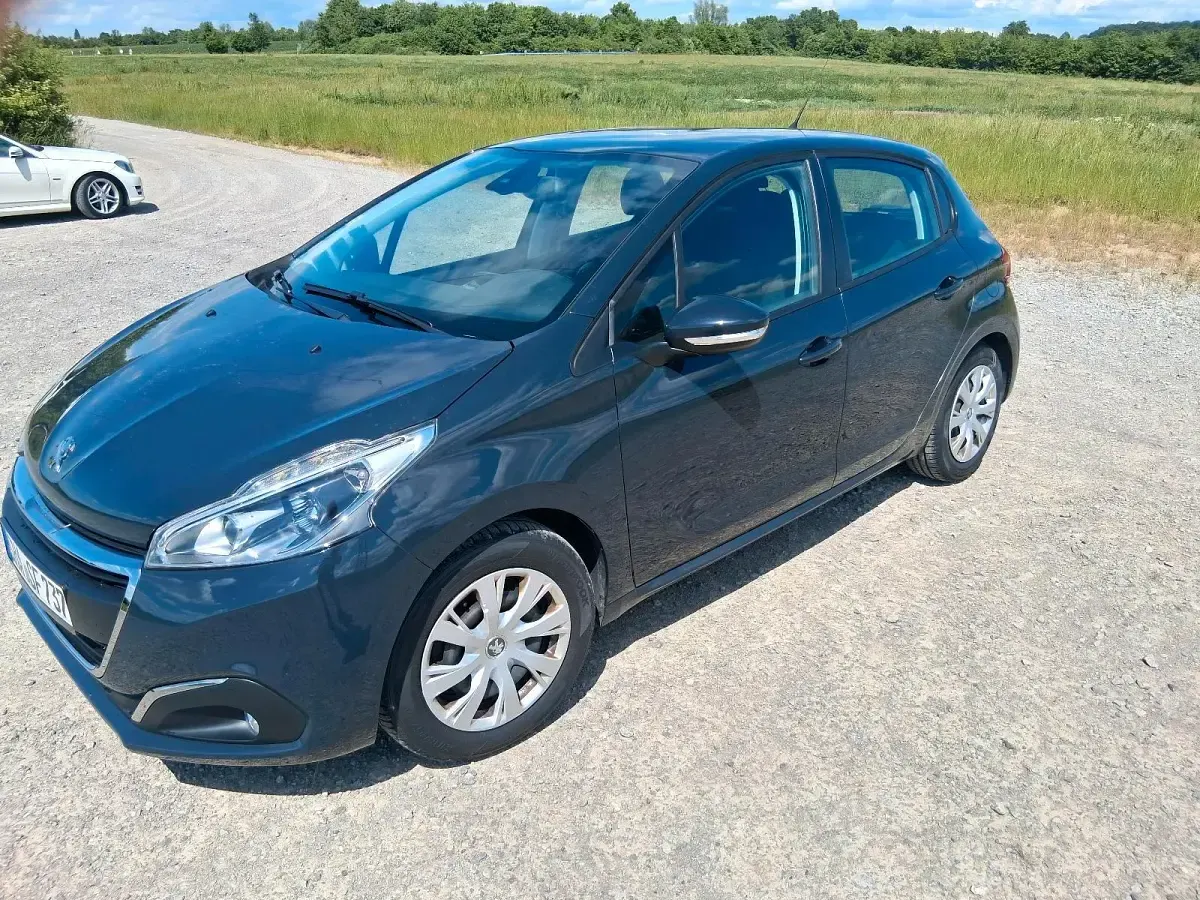 Gebraucht Peugeot 208 80 PS (58 kW) 2017 Blau Kleinwagen