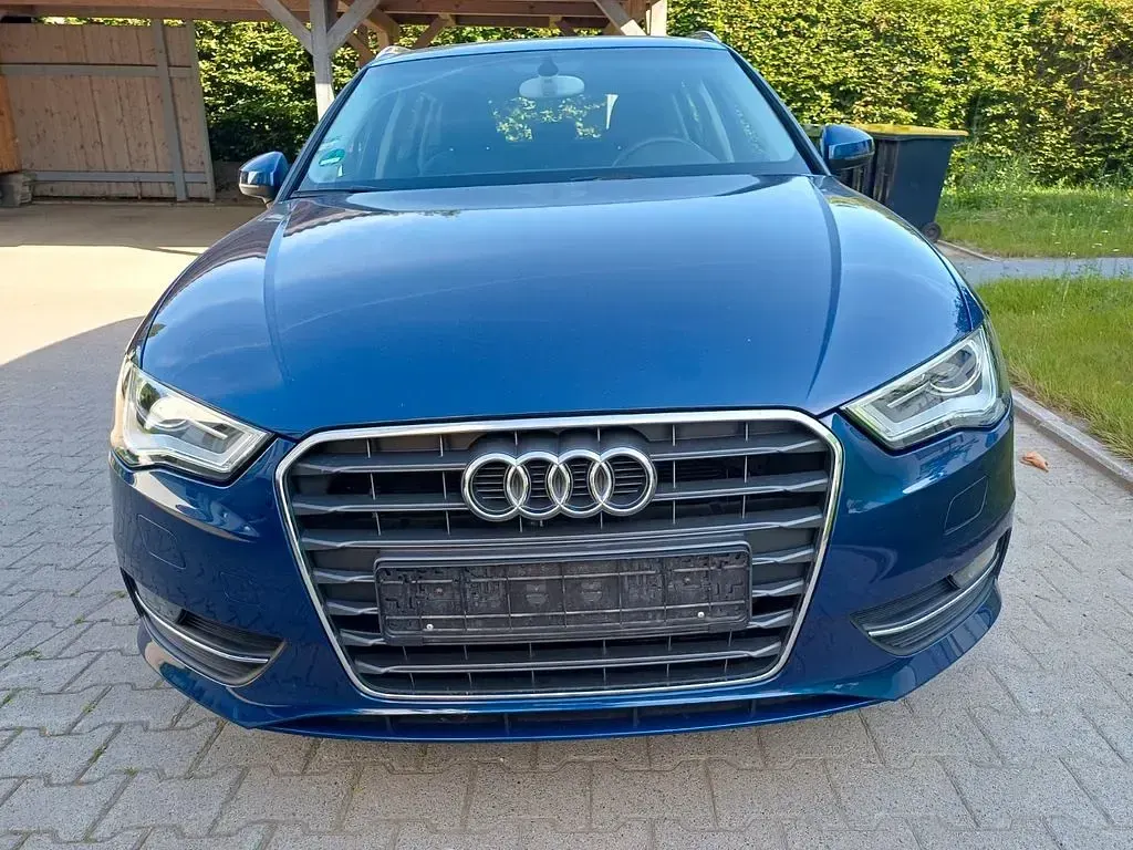 Gebraucht Audi A3 122 PS (89 kW) 2013 Blau Limousine