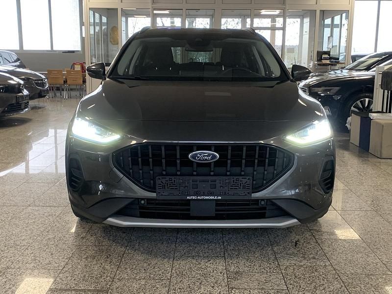 Gebraucht Ford Focus Active X 125 PS (91 kW) 2022 Grau, metallic