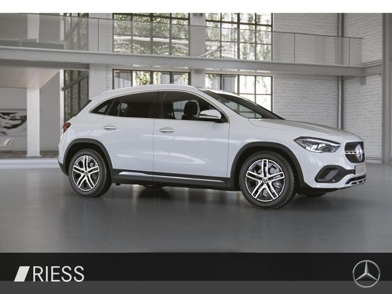 Gebraucht Mercedes GLA200 Progressive 150 PS (110 kW) 2022 Unilack polarweiß SUV