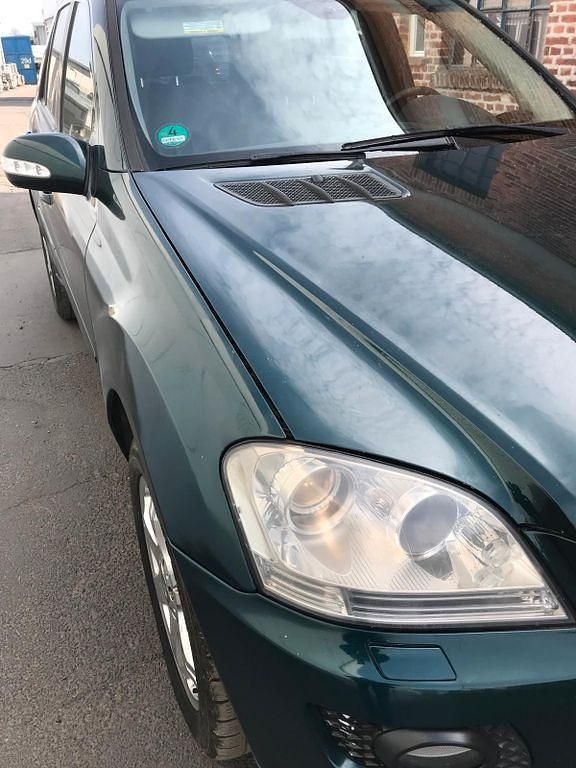 Gebraucht Mercedes ML320 224 PS (164 kW) 2006 Grün SUV