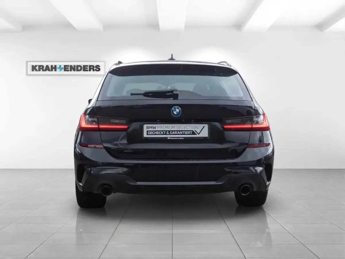 Gebraucht BMW 330 Shadowline 343 PS (252 kW) 2022 Black sapphire metallic (schwarz) Kombi