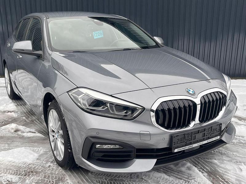 Gebraucht BMW 118 150 PS (110 kW) 2024 Grau Kleinwagen