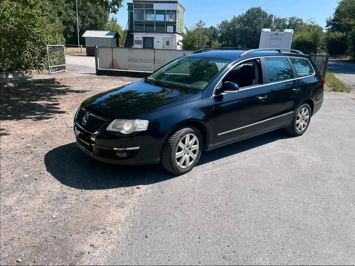 Gebraucht VW Passat 150 PS (110 kW) 2011 Schwarz Kombi