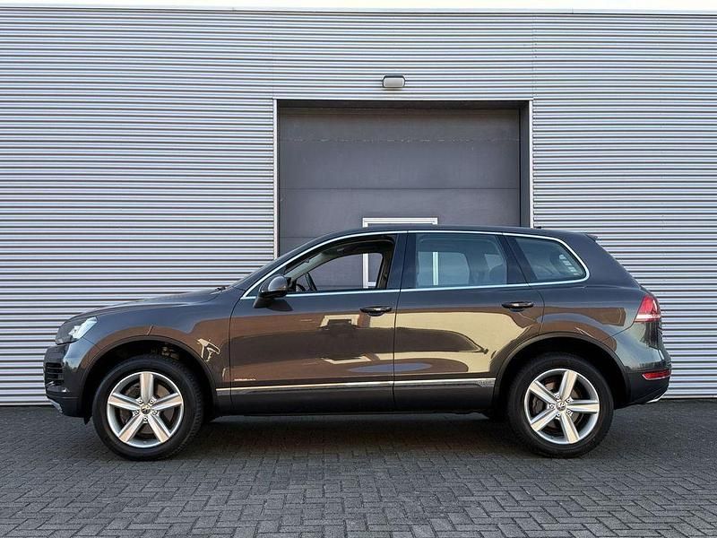 Gebraucht VW Touareg Highline 333 PS (244 kW) 2011 Grau SUV