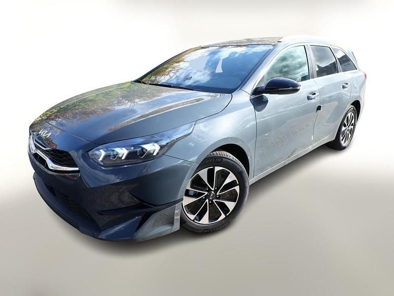 Zilinaschwarz metallic zilinaschwarz metallic Neu 2025 Kia Ceed Sportswagon Kombi | 24.640 € (Guter Preis) - Bild 1/4