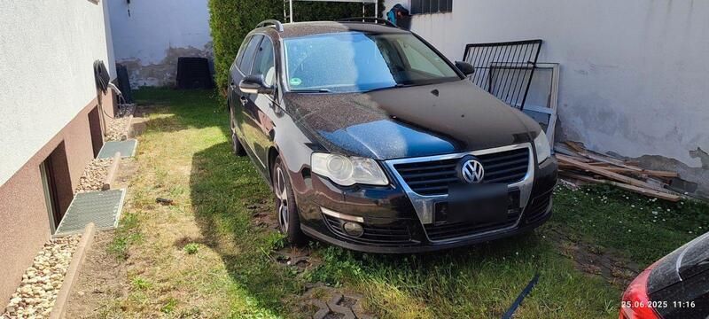Schwarz Gebraucht 2010 VW Passat Trendline Kombi | 1.300 € (Superpreis) - Bild 1/4