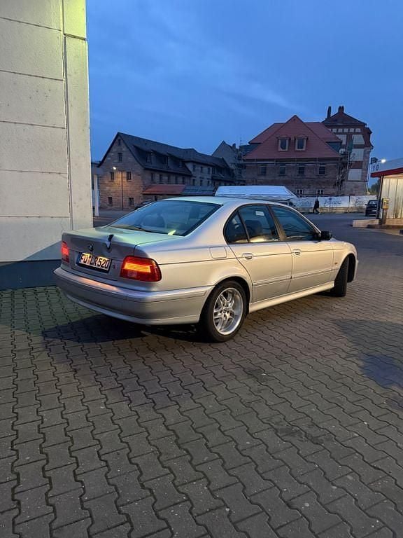 Gebraucht BMW 520 170 PS (125 kW) 2000 Silber Limousine