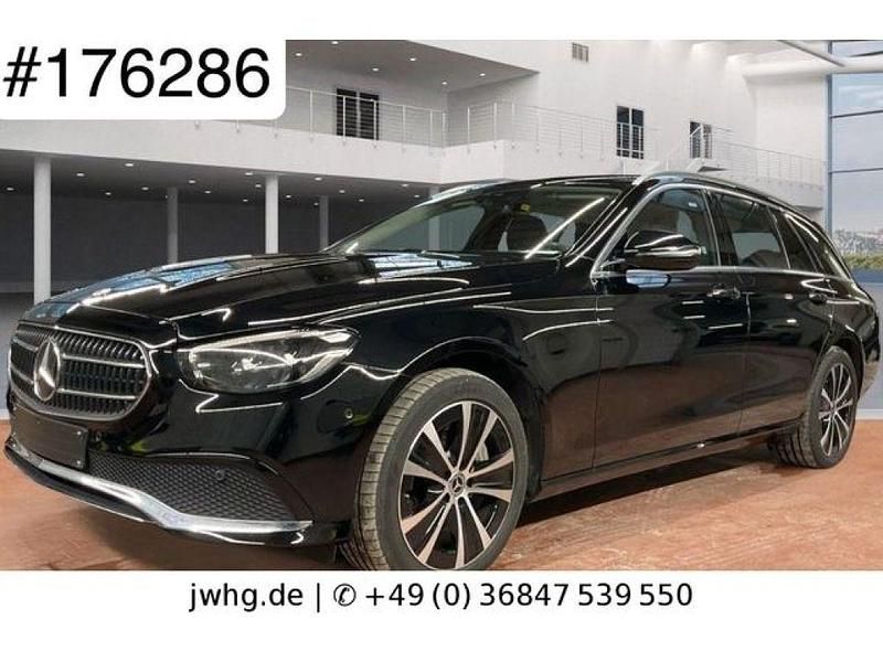 Gebraucht Mercedes E300 306 PS (225 kW) 2022 Schwarz/baltic black (metallic) Kombi