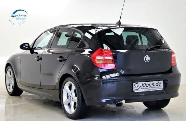 Gebraucht BMW 123 Advantage 204 PS (150 kW) 2008 Schwarz Kleinwagen