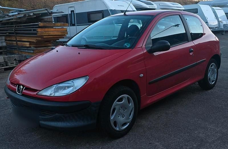 Gebraucht Peugeot 206 62 PS (45 kW) 2000 Rot Kleinwagen