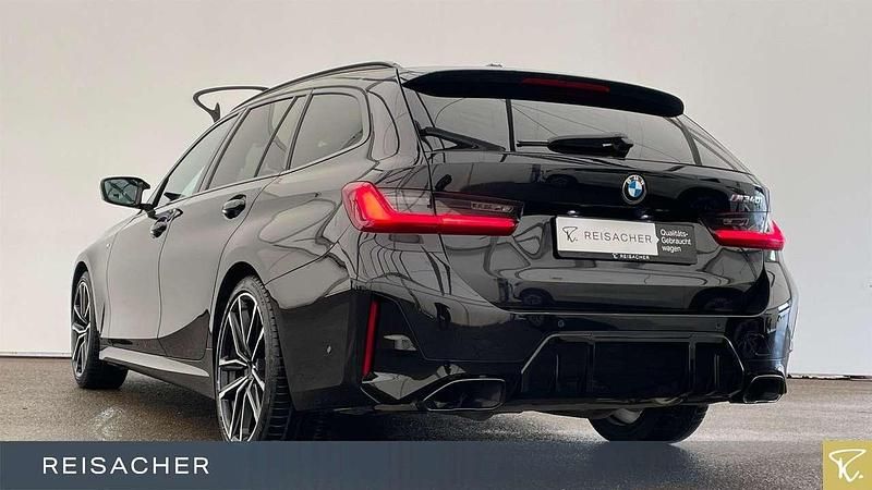 Gebraucht BMW 340 374 PS (275 kW) 2024 Saphirschwarz metallic Kombi
