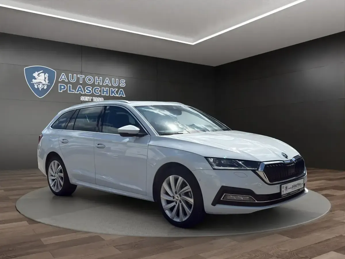 Gebraucht Skoda Octavia Style 116 PS (85 kW) 2024 Moonweiß Kombi