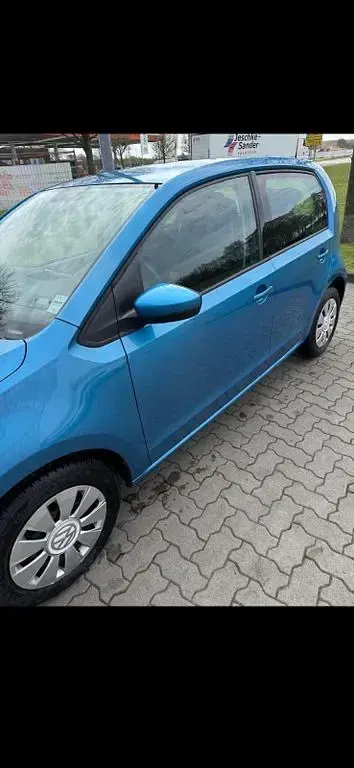 Second-hand VW up! 60 CP (44 kW) 2018 Albastru Hatchback